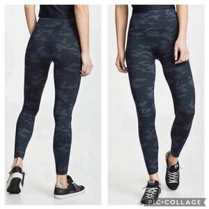 SPANX Seamless Camo Leggings